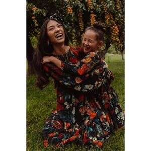 Ivy City Co Girls Mini Imogen Dress - Moody Floral Print - Size 11/12